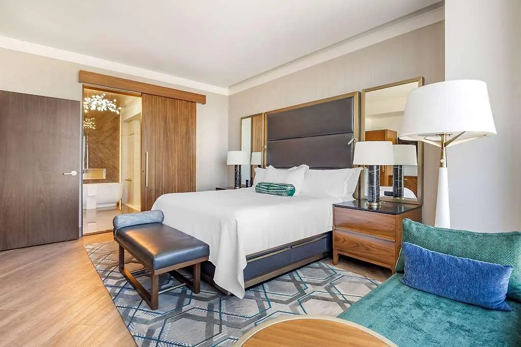Hilton Club Elara Las Vegas Hotel